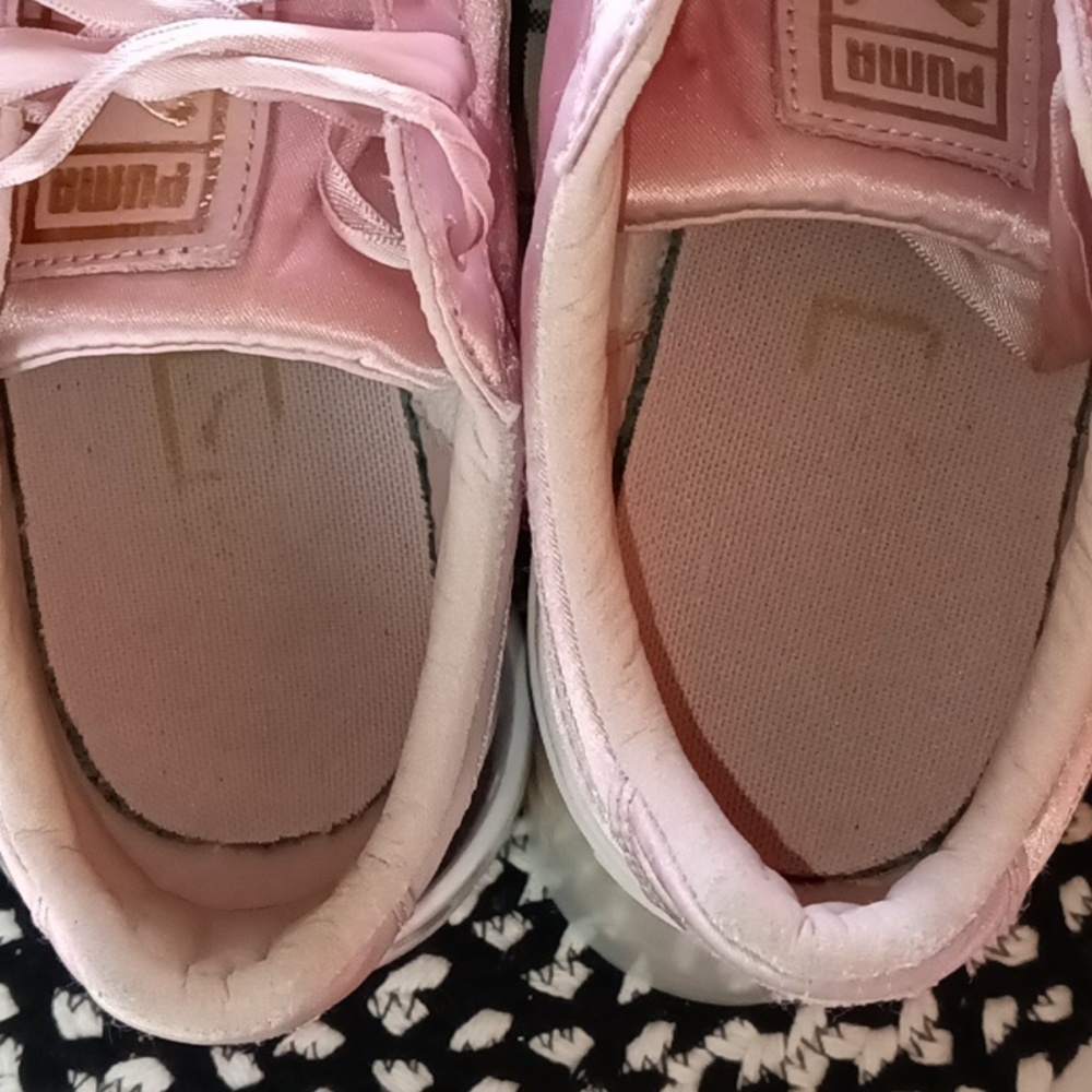 Clean & Ready To Wear PUMA Satin Pink Platform Shoes Sneakers Size 8 - Picture 6 of 6